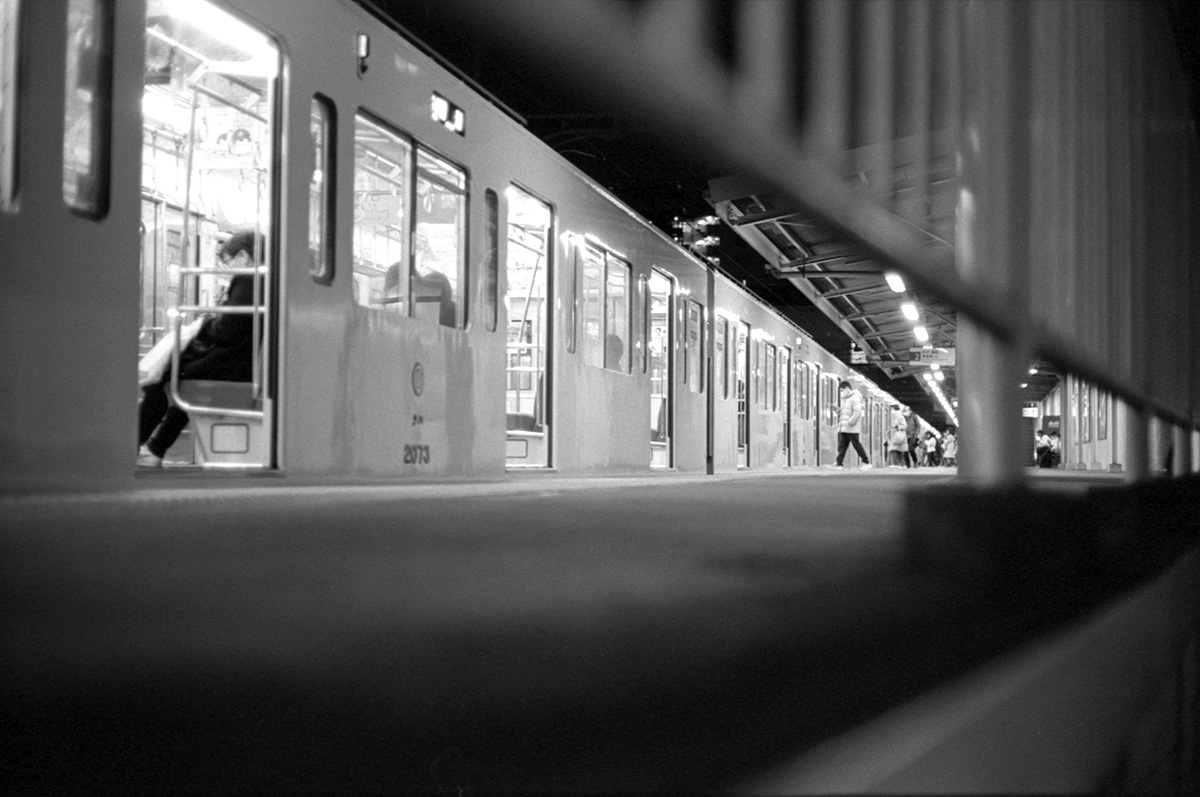 やまちゃんでお腹いっぱい、お家へ帰ろう｜Leica M3 + C Sonnar T* 1.5/50 ZM + Kodak TRI-X 400