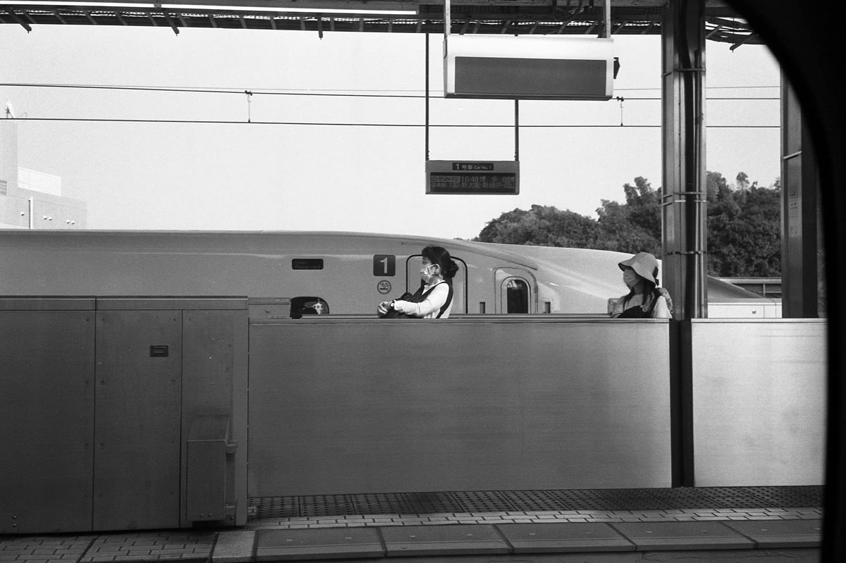 三島からは新幹線｜Rollei 35S + MARIX 400