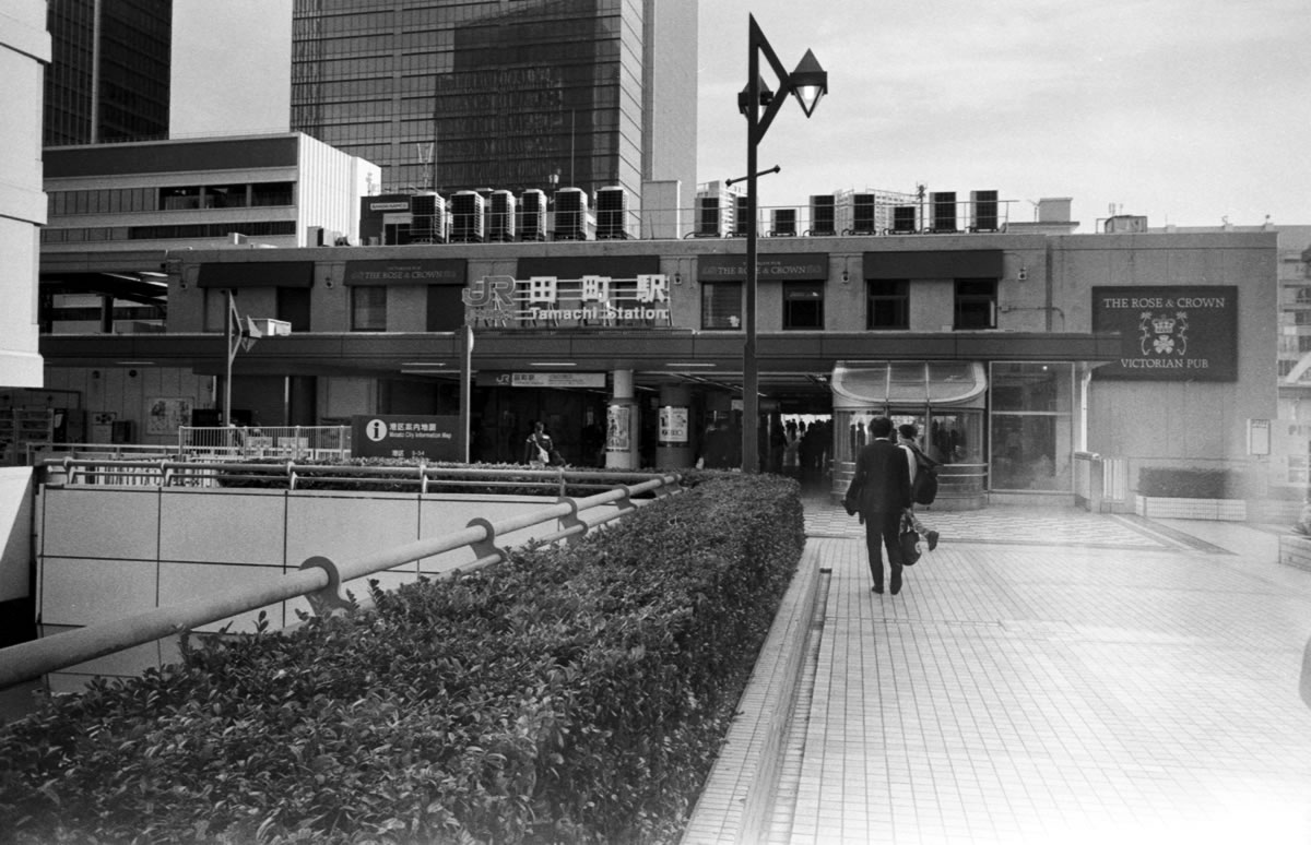 三田のとばやに行きます｜Leica M3 + SUMMARON-M f5.6/28mm + ILFORD HP5 PLUS