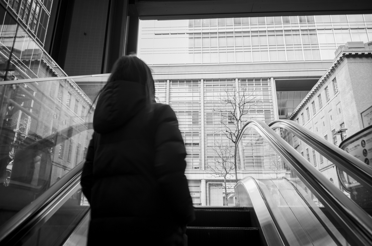 丸の内へ行きます｜Leica M10 Monochrom + SUMMARON-M f5.6/28mm