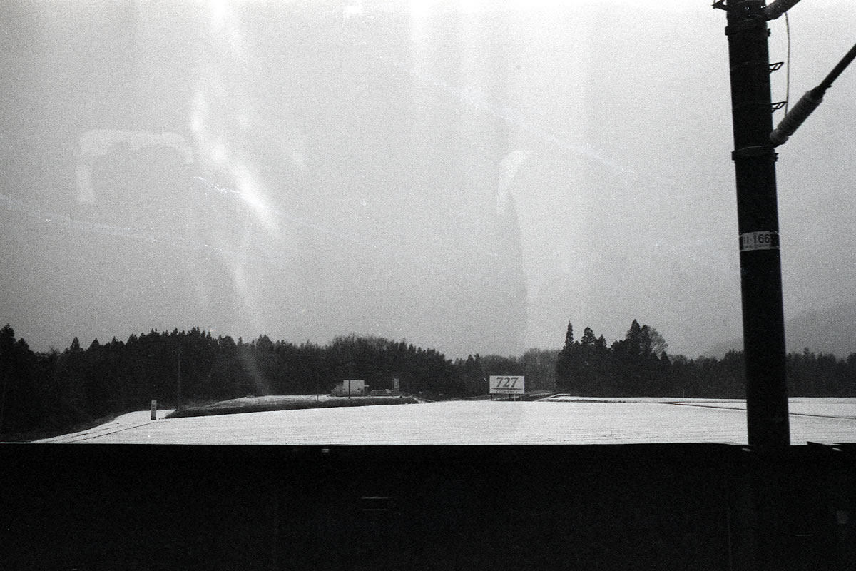 高崎を過ぎると雪国に｜Nikon F3 Limited + COLOR-SKOPAR 28mm F2.8 Aspherical SL IIs + Marix 400