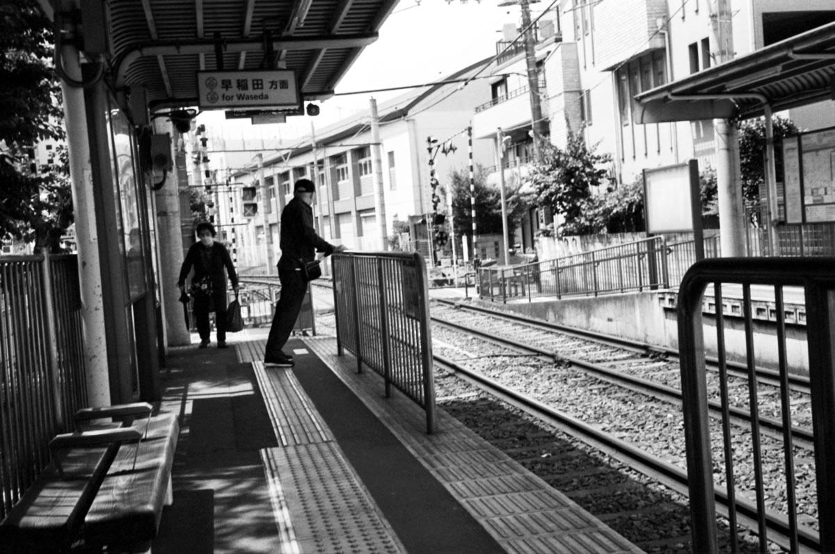 せっかくなので都電荒川線に乗ります｜Rollei 35S + Fomapan 400 Action