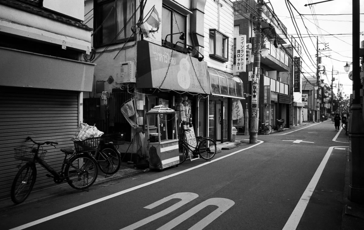 江古田と言えばひょうたん｜Leica M3 + SUMMARON-M f5.6/28mm + ILFORD HP5 PLUS