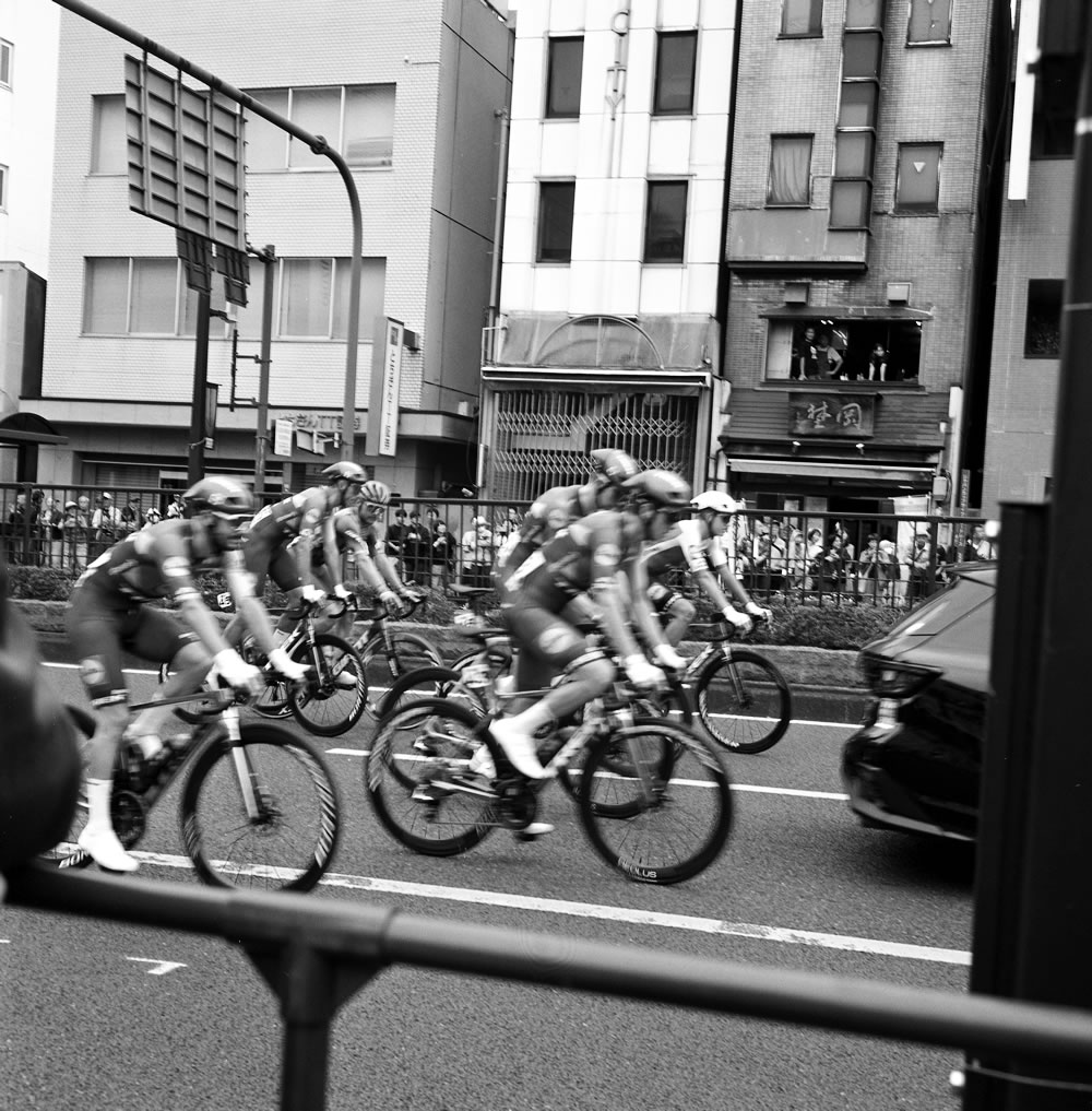 二眼レフで動きものは大変だｗ｜ROLLEIFLEX 3.5F + Kentmere 400