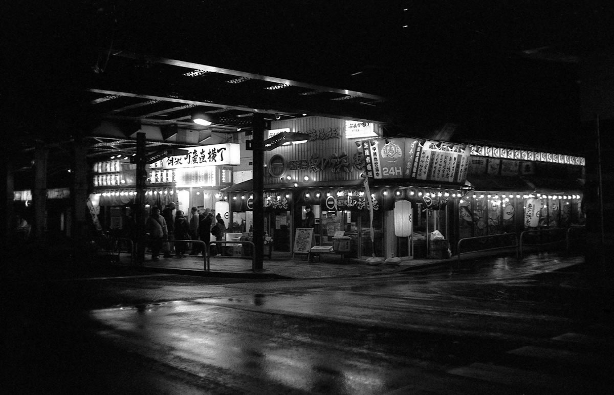 銀座の懐は深い｜Leica M5 + Canon 35mm F1.5 + Fomapan 400 Action