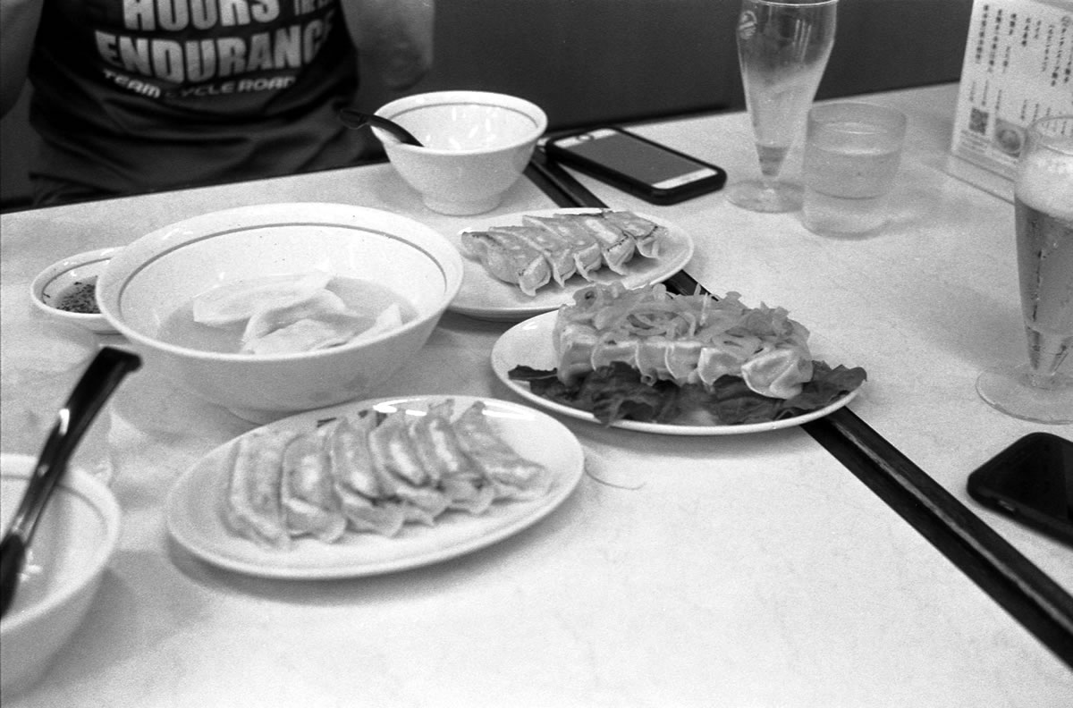 餃子パーティー｜Rollei 35S + MARIX 400