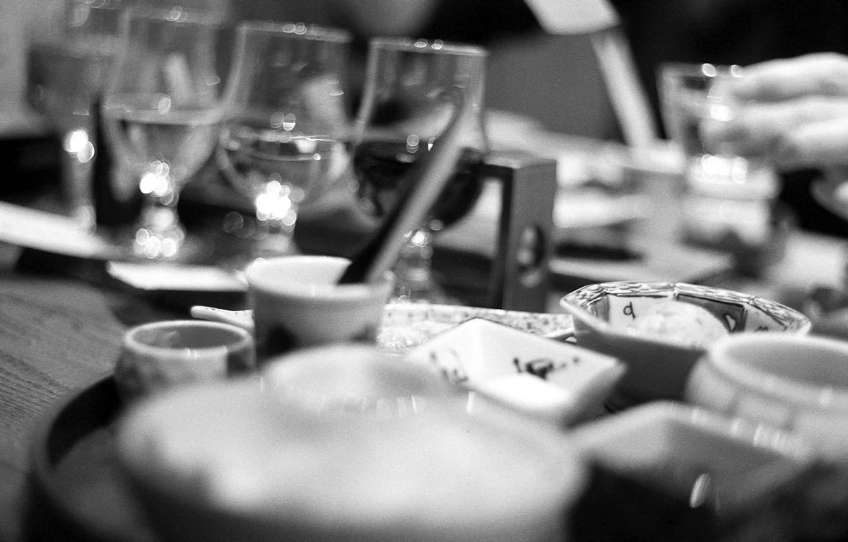 お酒がグビグビ進んでしまいます｜Leica M5 + DR Summicron 1:2/50mm + Fomapan 400 Action