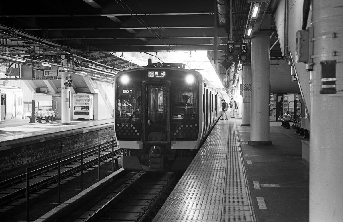 宇都宮で乗り換え｜Leica M3 + Summaron 35mm F3.5 with goggles + ILFORD HP5 PLUS