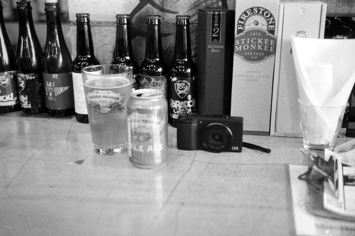 懐かしのシエラネバダ(1缶1400円!|Rollei 35S + MARIX 400
