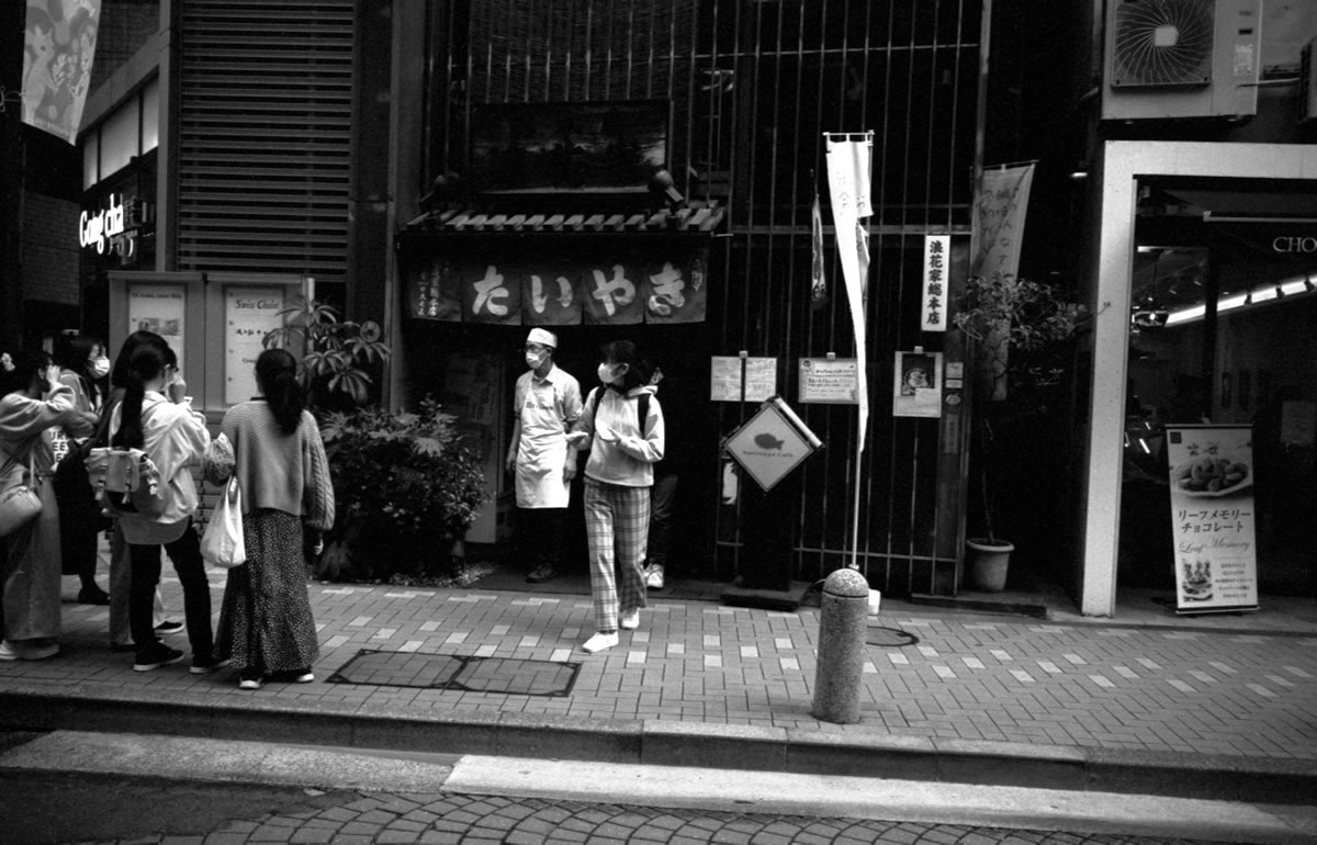 「浪花家総本店」は平日なら空いています｜Leica M3 + SUMMARON-M f5.6/28mm + Fomapan 200 Creative