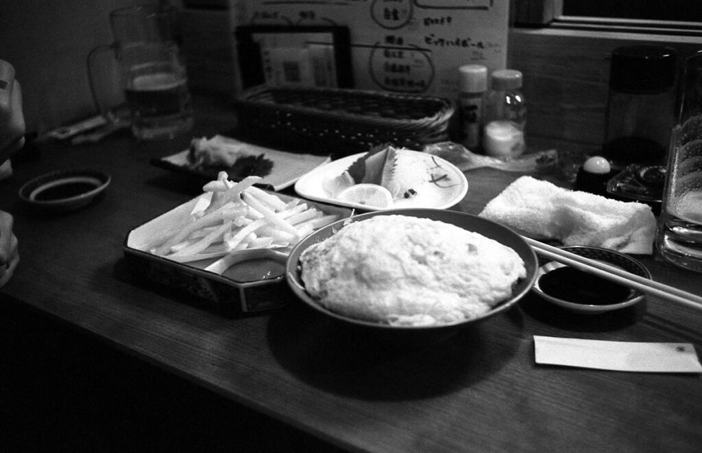 徳田酒店の料理が美味しい|Leica M3 + Summaron 35mm F3.5 with goggles + Fomapan 400 Action