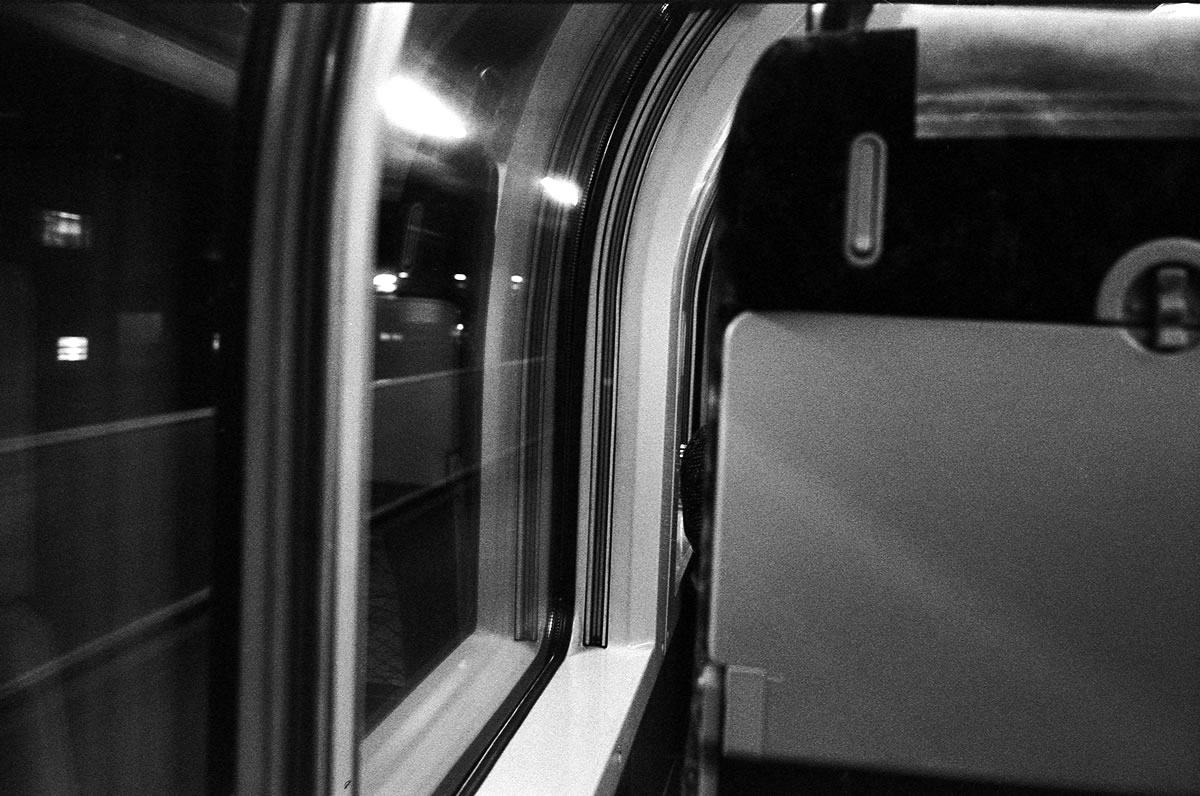 来た道を帰ります|Leica M3 + Summicron 35mm f/2 Goggles + Marix 400
