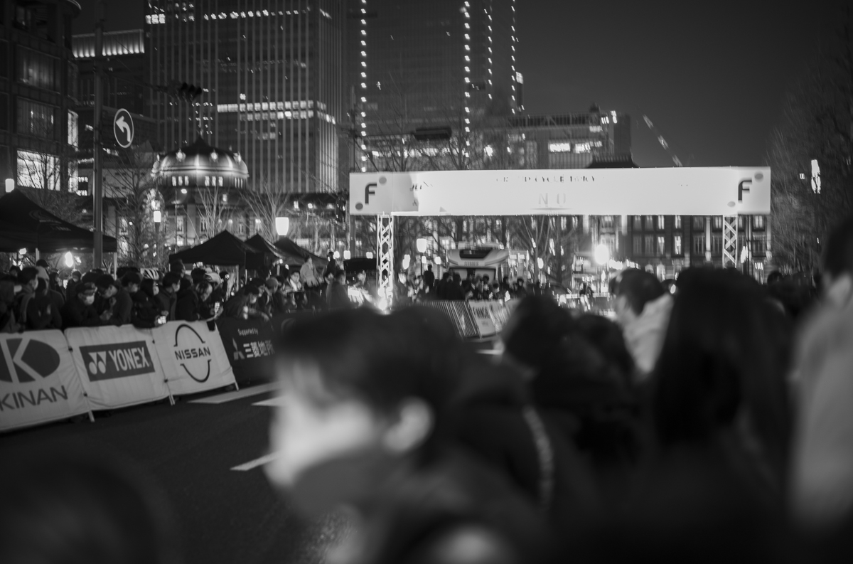 会場は人でいっぱい！｜Leica M10 Monochrom + SUMMILUX-M f1.4/50mm ASPH.