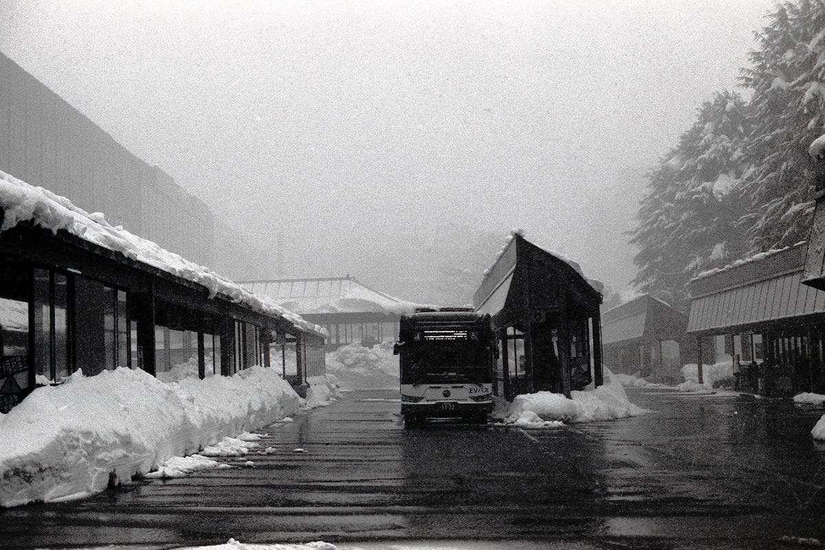 長岡に到着｜Nikon F3 Limited + AI Nikkor 50mm f/1.2S + Marix 400