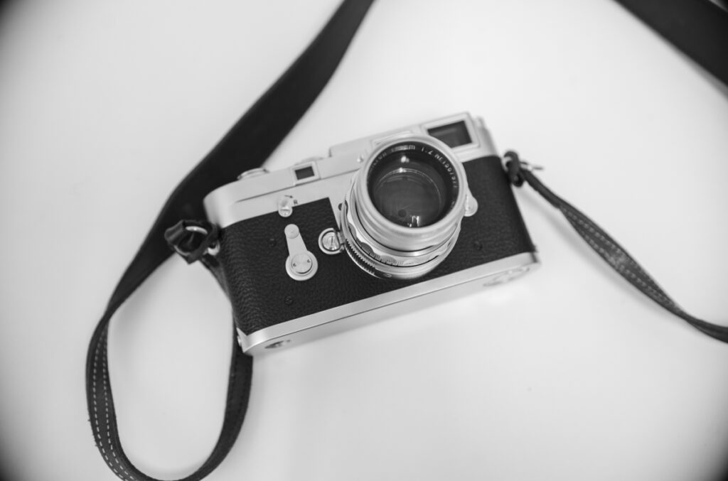めちゃくちゃケラレてワロウタwww|Leica M10 Monochrom + Canon 35mm f1.5