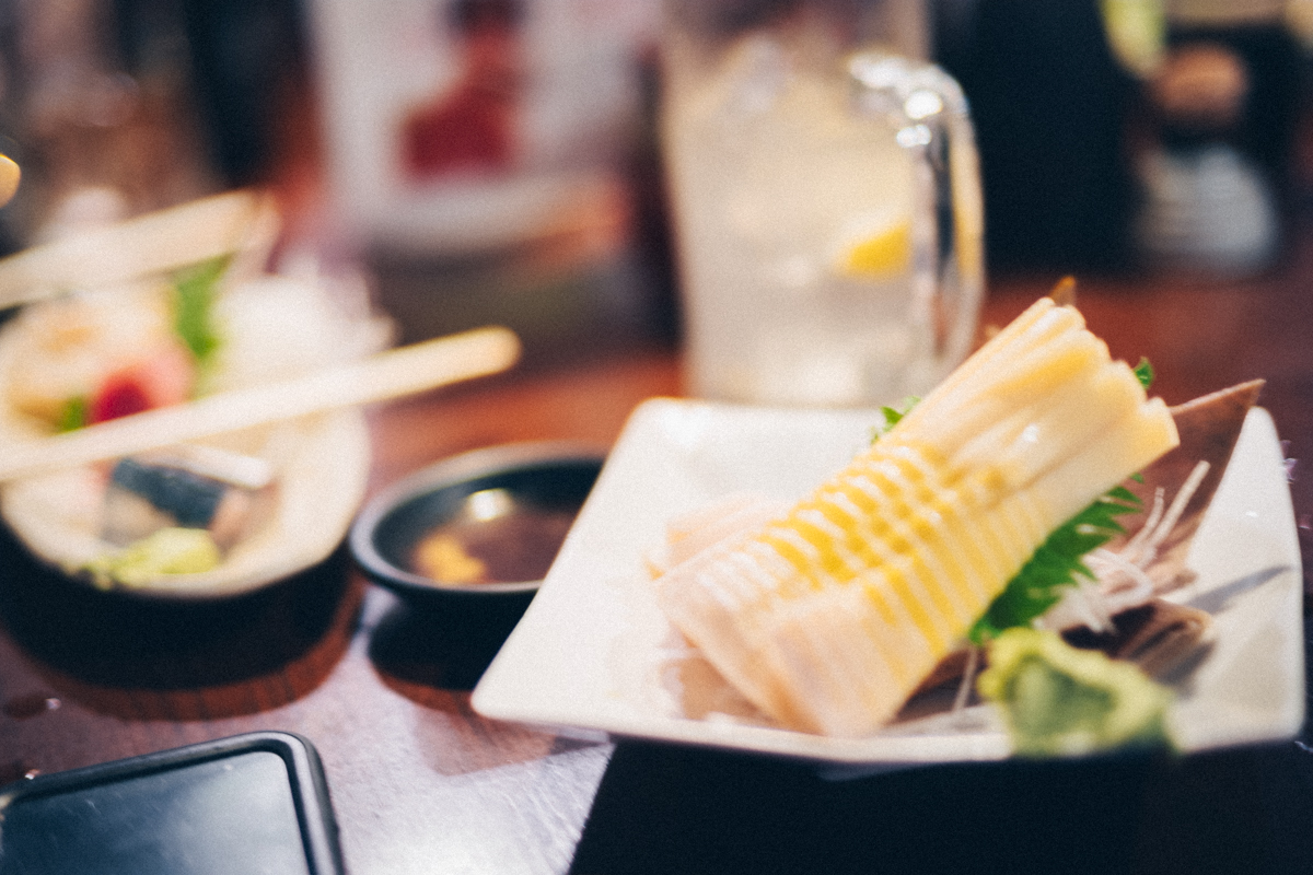 立ち飲みでこのクオリティの筍を食べられるとは｜Leica M10 + C Sonnar T 1.5/50 ZM