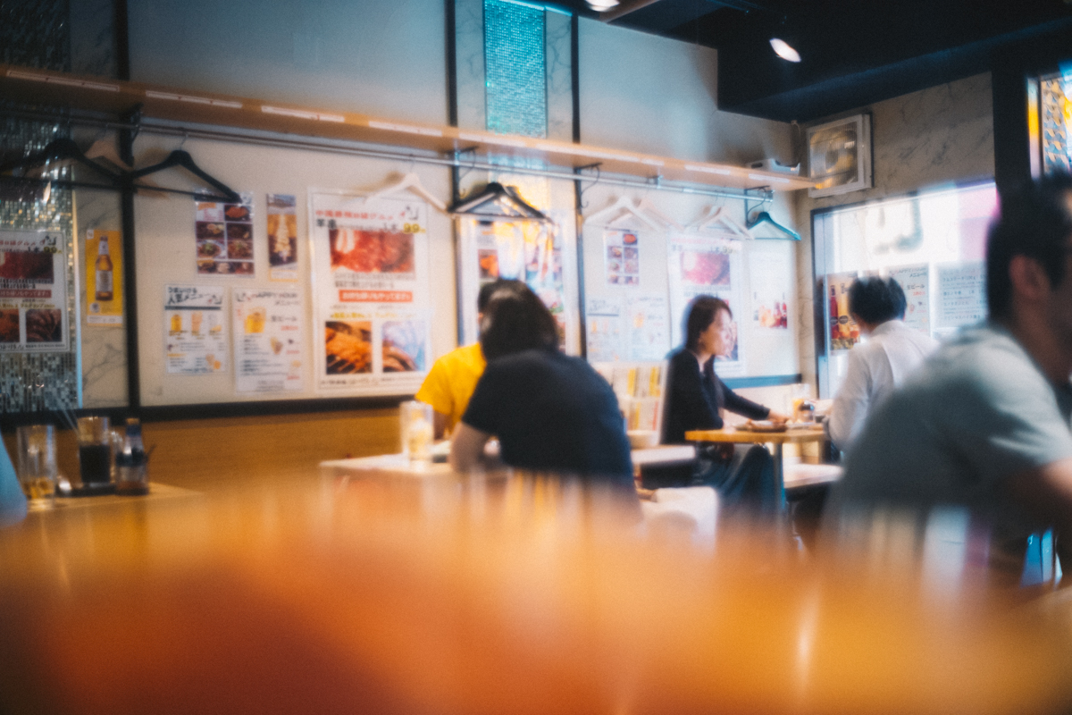 真っ昼間から大人気のうまいける｜Leica M10 + Summilux 35mm f1.4