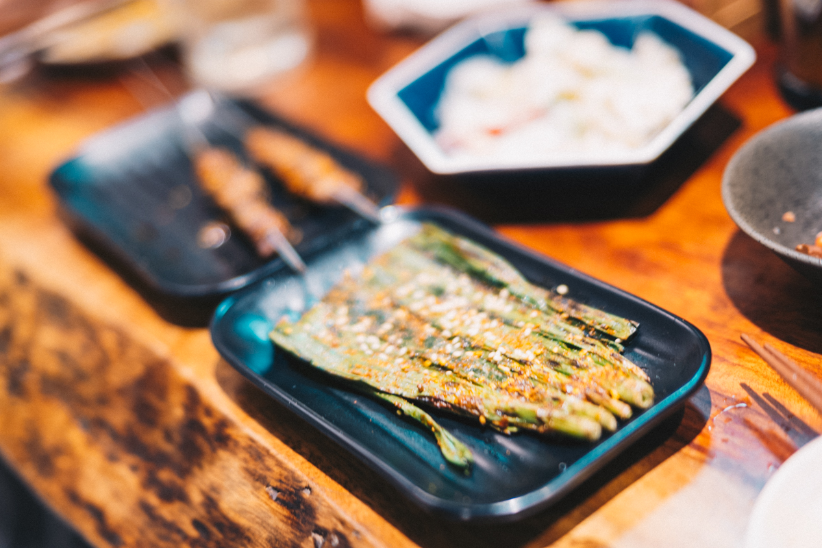 にらのスパイス焼きも素晴らしい｜Leica M10 + C Sonnar T 1.5/50 ZM