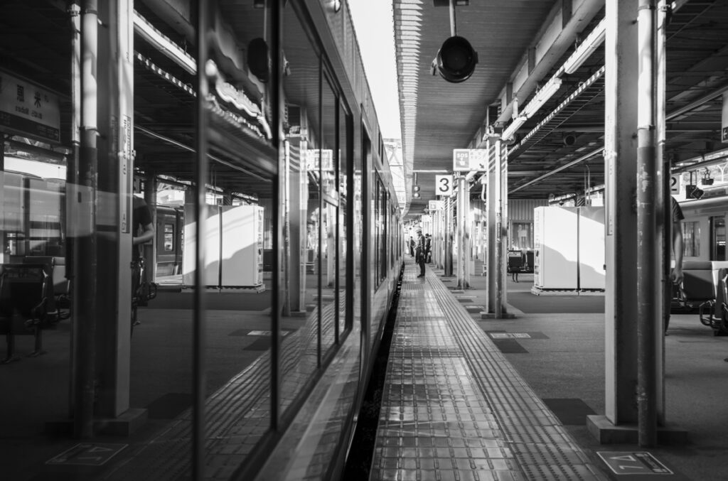 近江八幡へ向かいます|Leica M10 Monochrom + C Sonnar T* 1.5/50 ZM