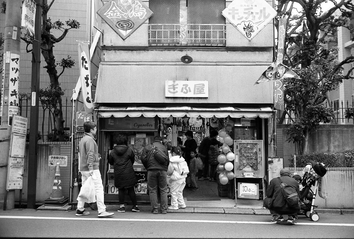 球面ズミルックスを使うならフィルムが良いと思う｜Leica M5 + Summilux 35mm f1.4 + Marix 400