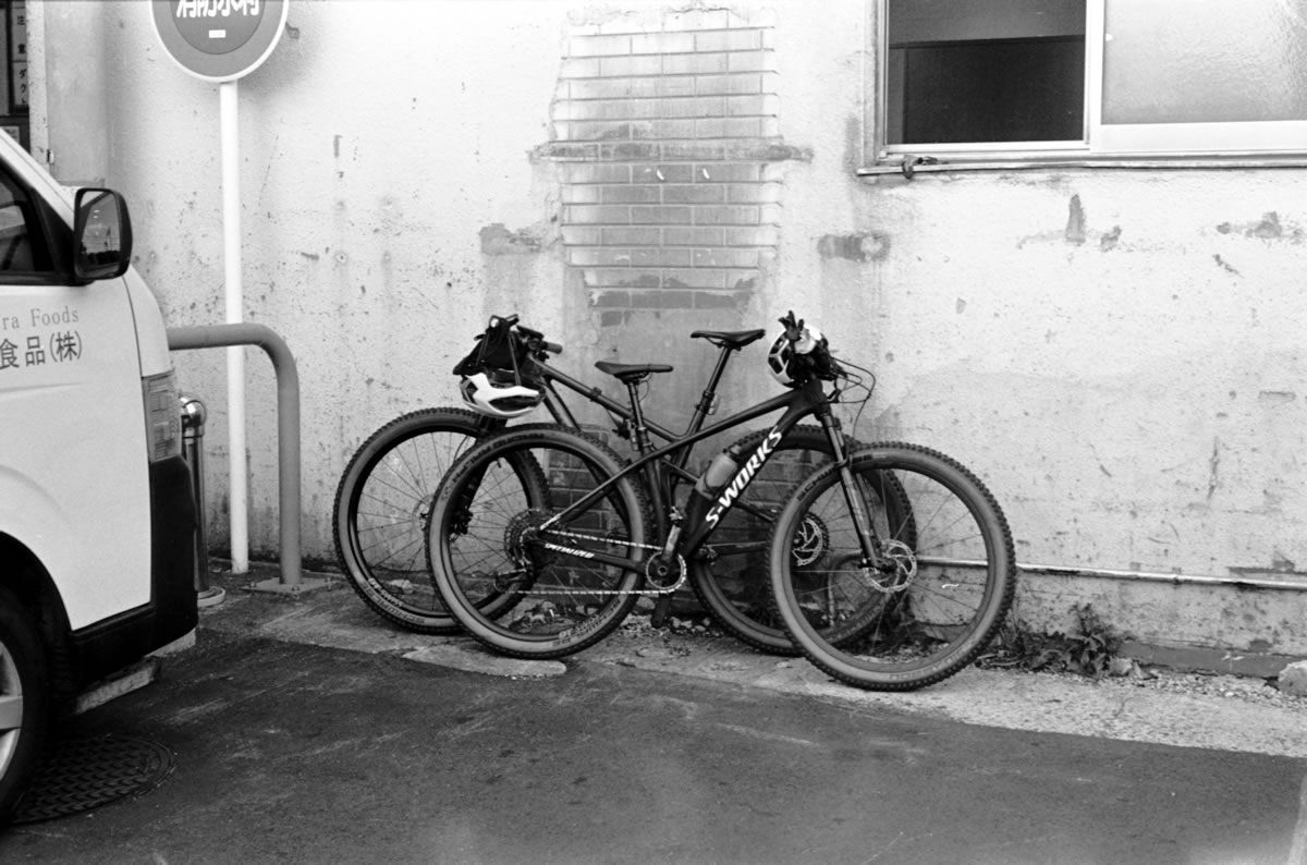 移動手段は自転車｜Leica M3 + DR Summicron 1:2/50mm + Marix 400