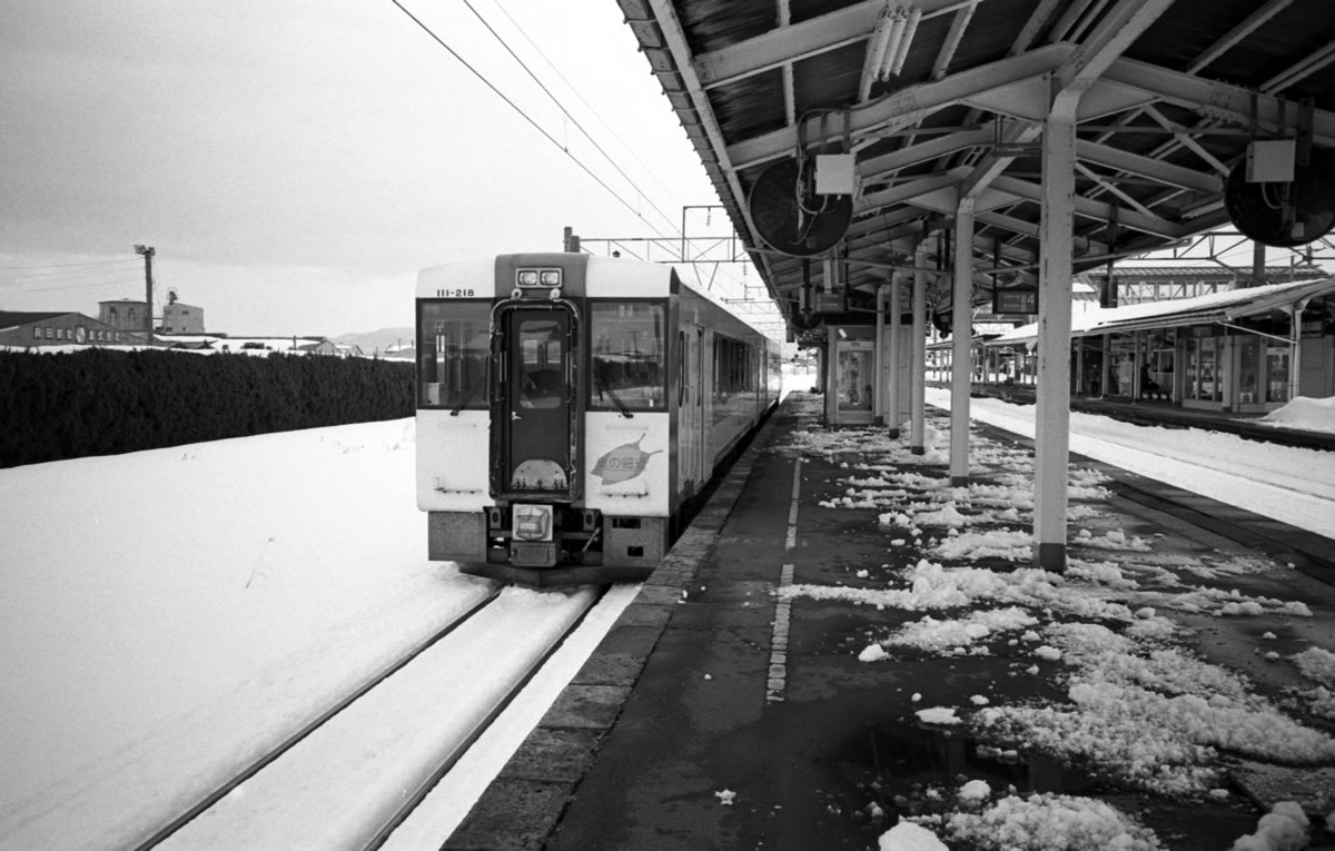 余目に到着｜Leica M3 + SUMMARON-M f5.6/28mm + ILFORD HP5 PLUS