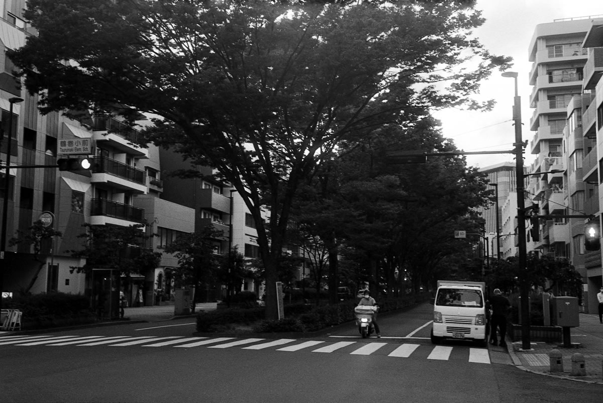 早稲田に来るのは久しぶり｜Rollei 35S + MARIX 400