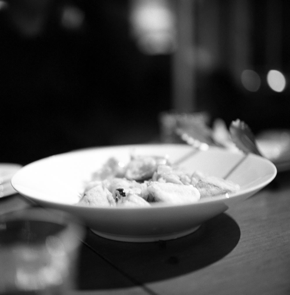 料理失念(-_-;)｜ROLLEIFLEX 2.8F + Rolleinar 1 Bay III + Fomapan 400 Action