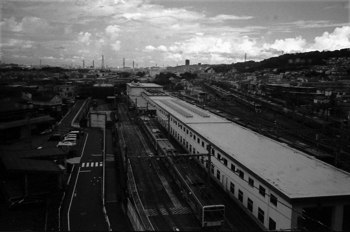 京王線に接続｜Leica M3 + Summaron 35mm F3.5 with goggles + Marix 400