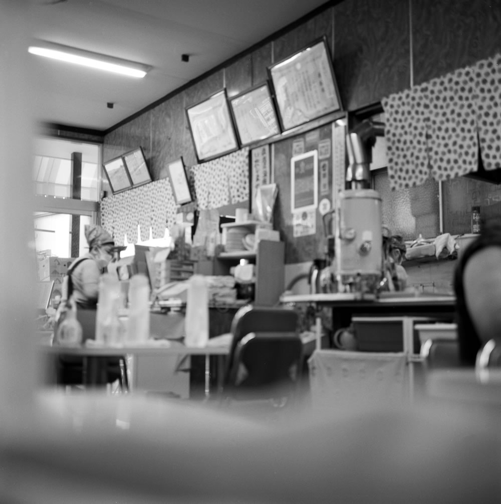 オペレーションがテキパキ気持ちいい｜ROLLEIFLEX 3.5F + Kentmere 400