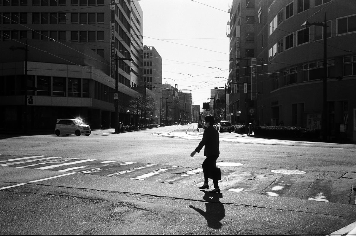 富山駅周辺で美味しいものを探したい｜Rollei 35S + Fomapan 400 Action