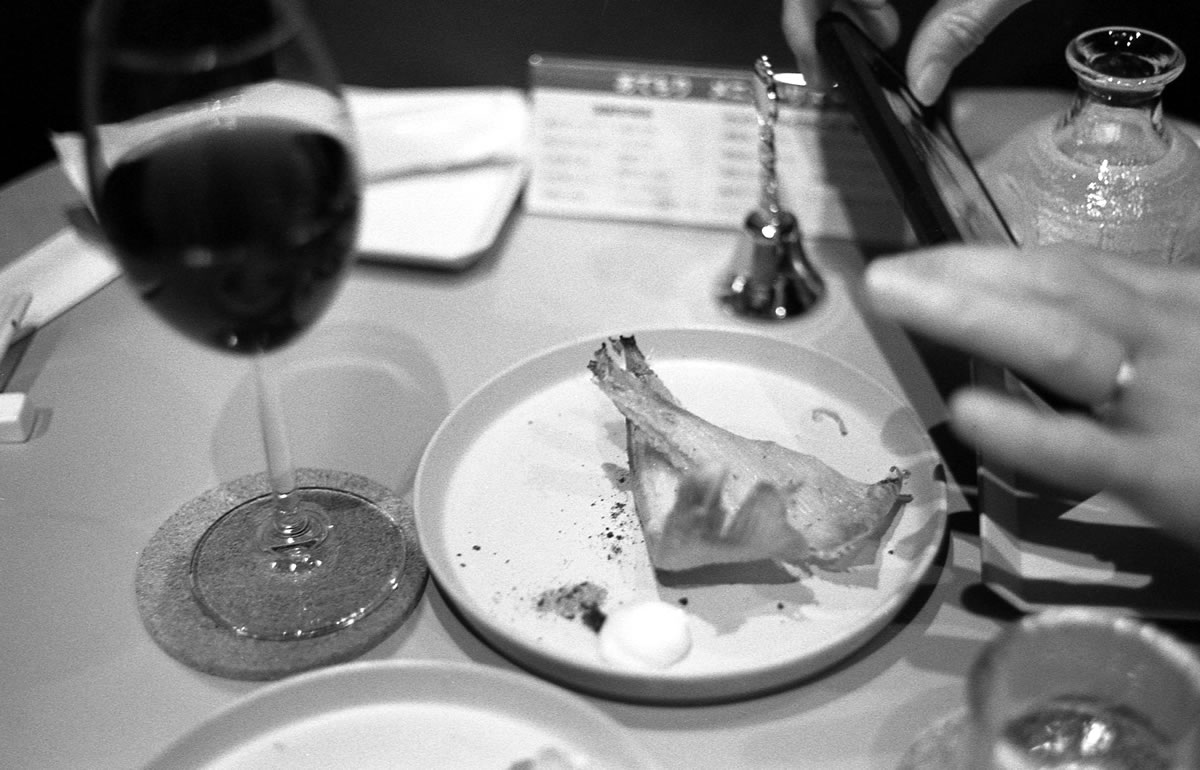 あてのわは本当にあてが食べ放題｜Leica M5 + DR Summicron 1:2/50mm + Fomapan 400 Action