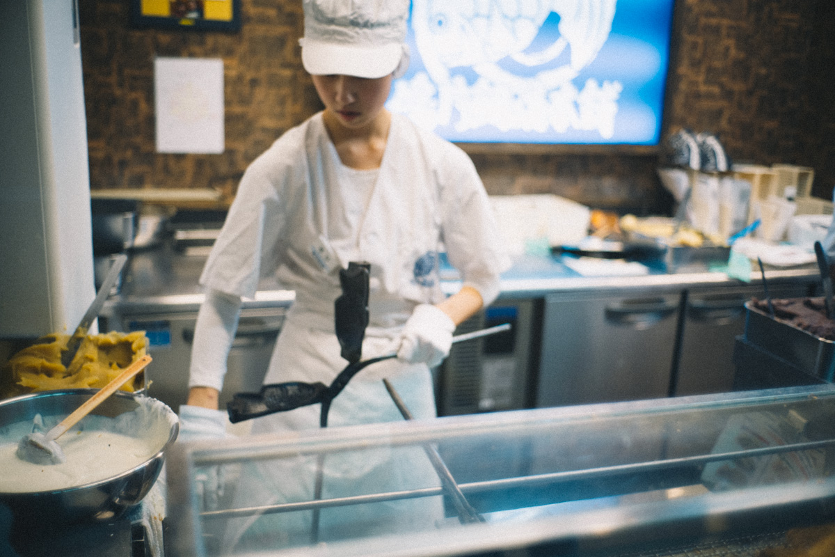 京都四条？のたい焼き屋｜Leica M10 + Summilux 35mm f1.4